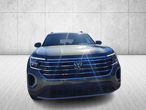 New 2026 Volkswagen Atlas SE image 2