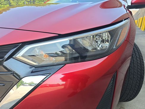Used 2025 Nissan Sentra SV FWD image 29