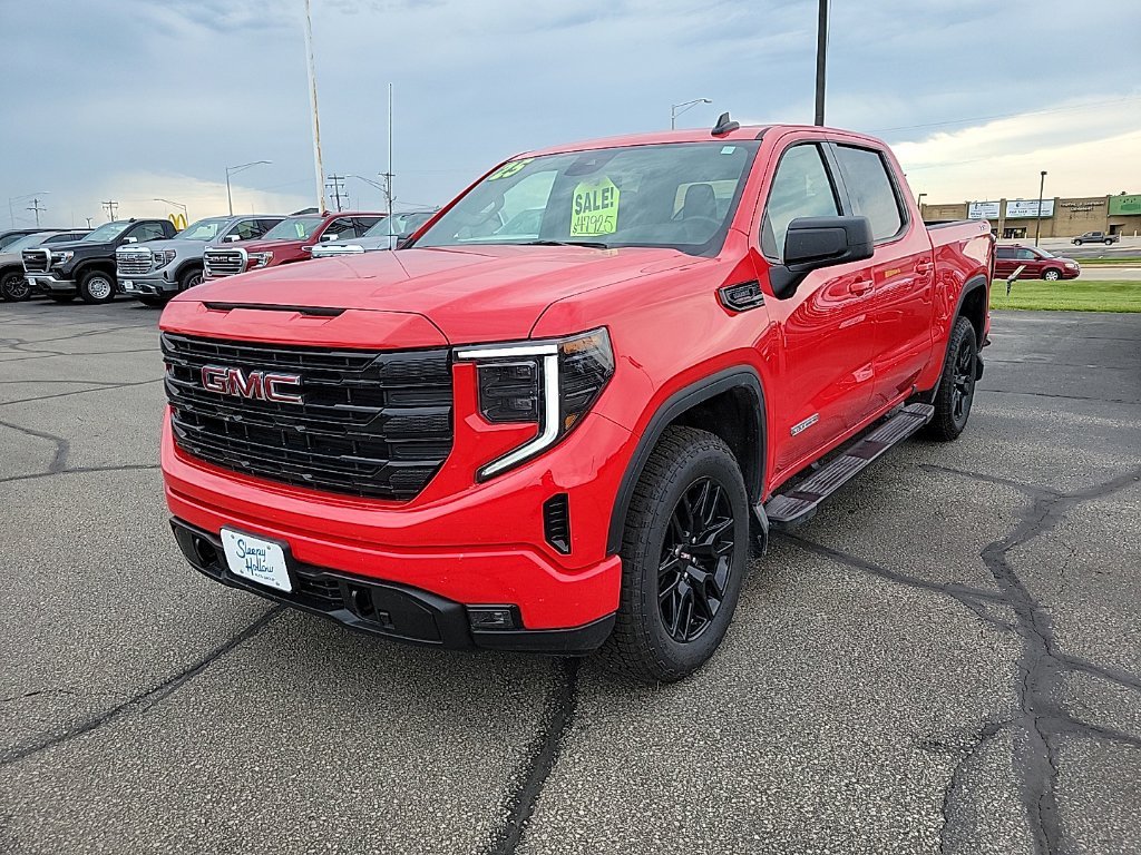 Used 2025 GMC Sierra 1500 Elevation w/ Preferred Package AWD/4WD image 1