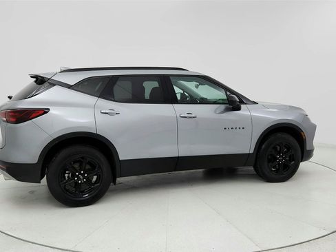 Used 2024 Chevrolet Blazer LT w/ Midnight/Sport Edition FWD image 6