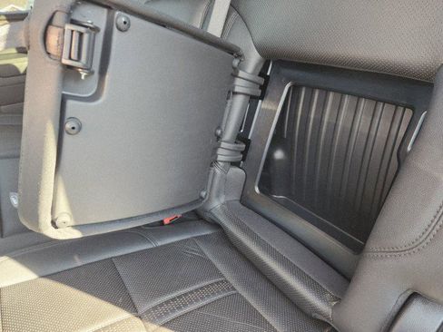 Used 2025 Chevrolet Silverado 2500 High Country w/ High Country Premium Package image 28