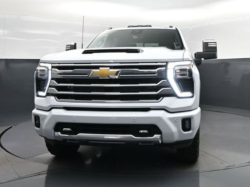 New 2026 Chevrolet Silverado 2500 High Country w/ High Country Premium Package AWD/4WD image 10