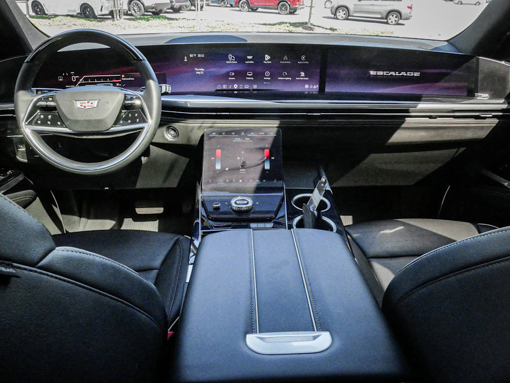 Used 2025 Cadillac Escalade ESV Sport w/ Touring Package AWD/4WD image 29
