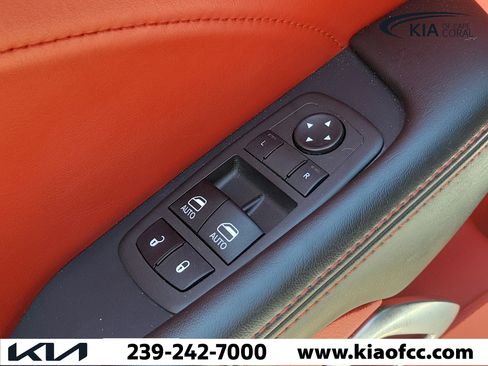 Used 2022 Dodge Challenger R/T Scat Pack RWD image 14