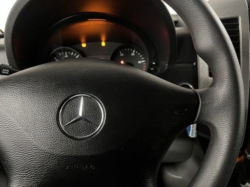 Used 2014 Mercedes-Benz Sprinter 144 Cargo image 31