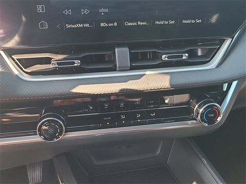 New 2026 Chevrolet Equinox LT image 27