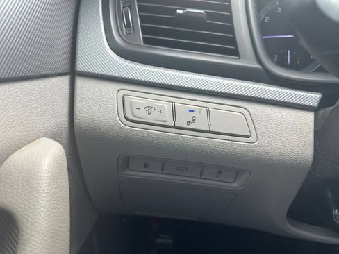 Used 2019 Hyundai Sonata SE FWD image 17