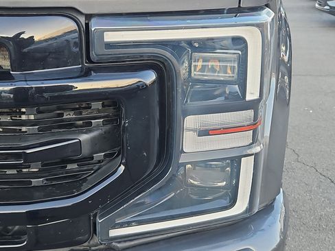 Used 2022 Ford F250 Lariat image 13