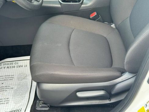 Used 2025 Toyota RAV4 LE AWD/4WD image 21
