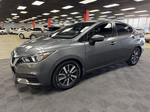Used 2021 Nissan Versa SV FWD image 8
