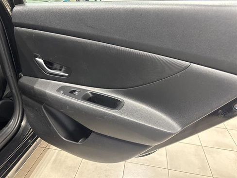 Used 2023 Hyundai Elantra SEL FWD image 19