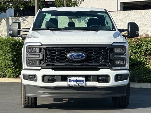New 2026 Ford F250 4x4 Crew Cab Super Duty image 9