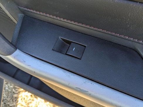 Used 2013 Ford Edge Limited image 38