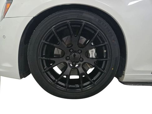 Used 2012 Chrysler 300 SRT8 w/ Leather Interior Group image 23