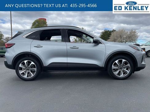 Used 2024 Ford Escape Platinum AWD/4WD image 29