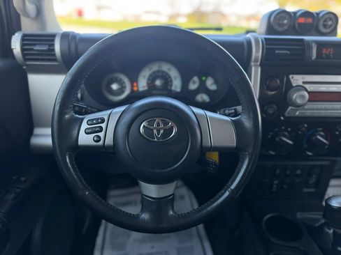 Used 2008 Toyota FJ Cruiser 4WD image 21