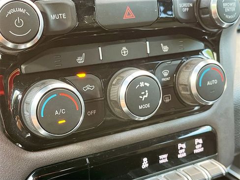 Used 2022 RAM 1500 Big Horn image 16