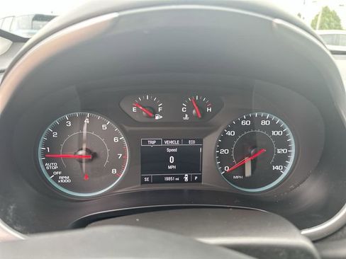 Used 2025 Chevrolet Malibu RS FWD image 14