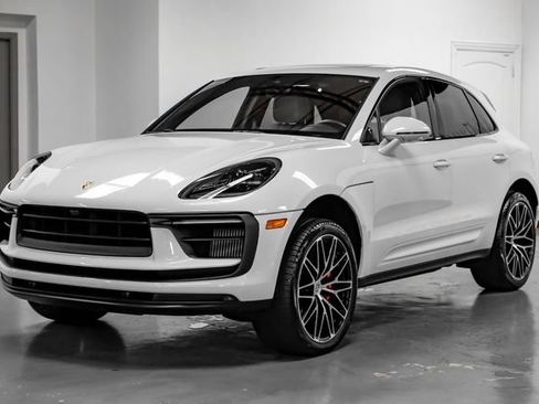 Used 2022 Porsche Macan S AWD/4WD image 7
