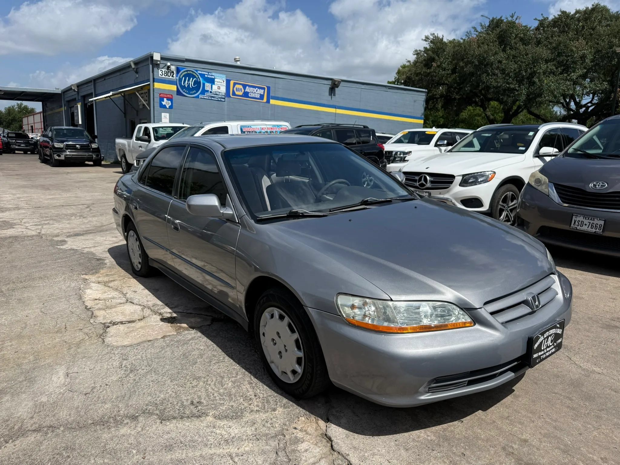 Used 2002 Honda Accord LX image 1
