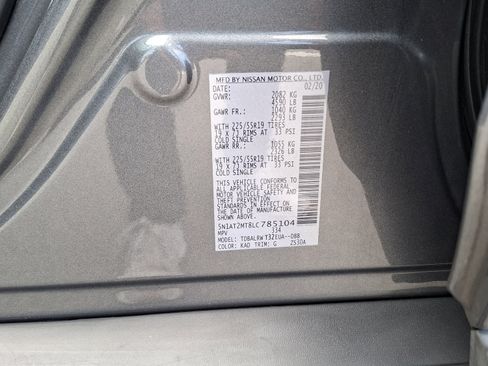 Used 2020 Nissan Rogue SL FWD image 25