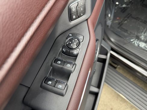 Used 2024 Ford Expedition Max Limited image 13