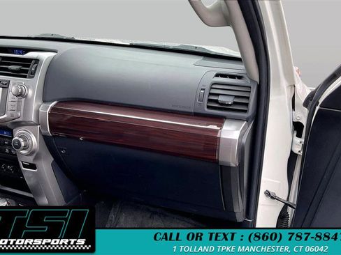 Used 2015 Toyota 4Runner Limited w/ Four Season Floor Mat Package AWD/4WD image 16