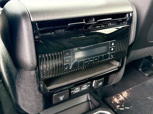 New 2026 Jeep Grand Wagoneer L Limited AWD/4WD image 27