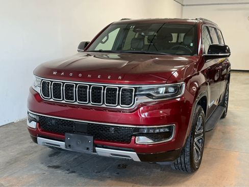 Used 2024 Jeep Wagoneer Series II image 1