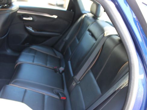 Used 2014 Chevrolet Impala LTZ FWD image 19