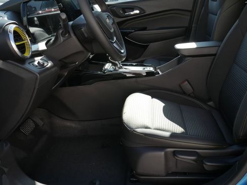 New 2026 Chevrolet Trax LT FWD image 8