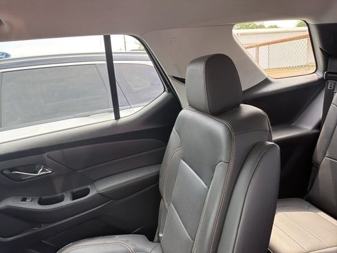 Used 2021 Chevrolet Traverse Premier w/ LPO, Floor Liner Package FWD image 37