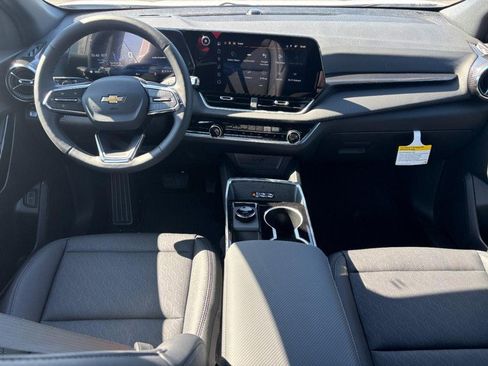 New 2026 Chevrolet Equinox LT FWD image 6