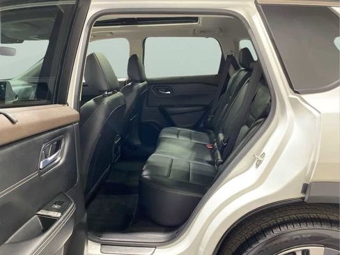 Certified 2023 Nissan Rogue SL w/ SL Premium Package image 24