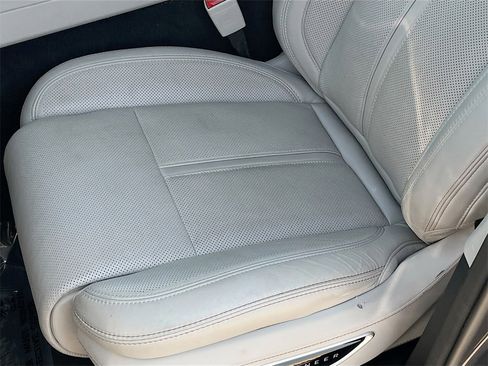 Used 2023 Jeep Grand Wagoneer 4WD image 20