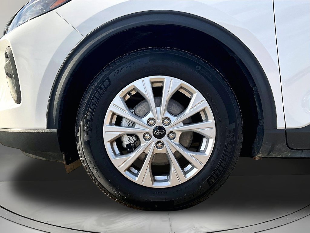 Used 2024 Ford Escape Active w/ Cold Weather Package FWD image 32