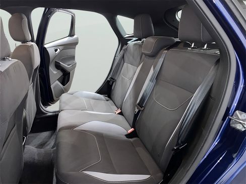 Used 2016 Ford Focus ST image 12