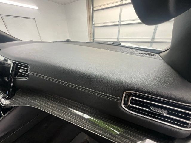 Used 2022 Jeep Wagoneer Series II AWD/4WD image 12