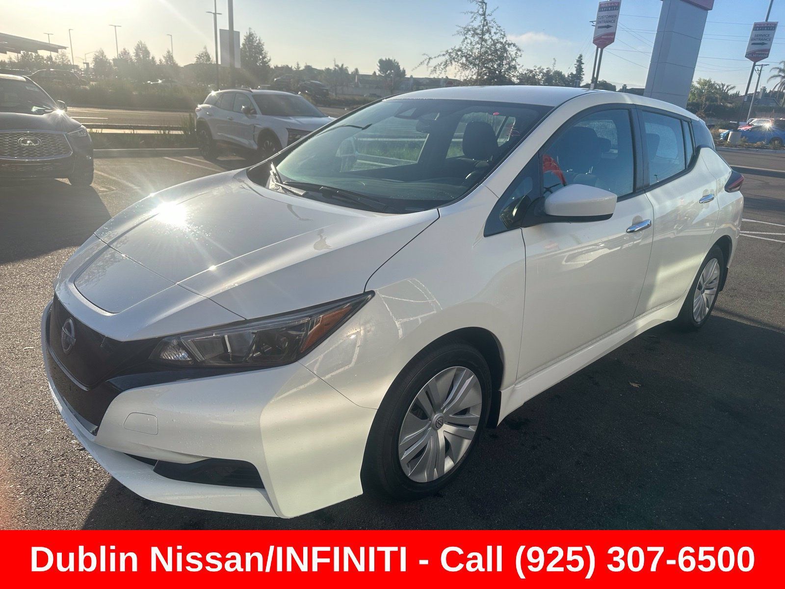 Used 2025 Nissan Leaf S FWD image 2