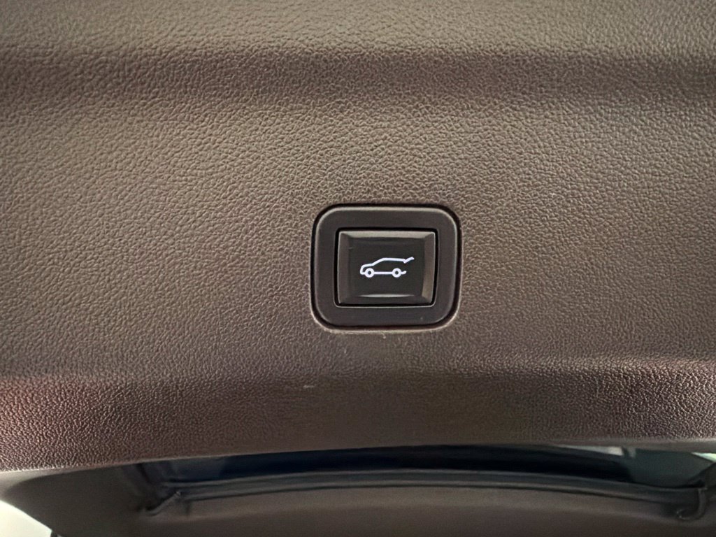 Used 2022 GMC Yukon Denali AWD/4WD image 41