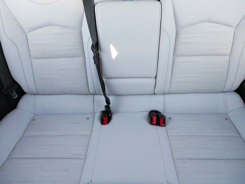 Used 2024 Cadillac XT4 Sport image 13