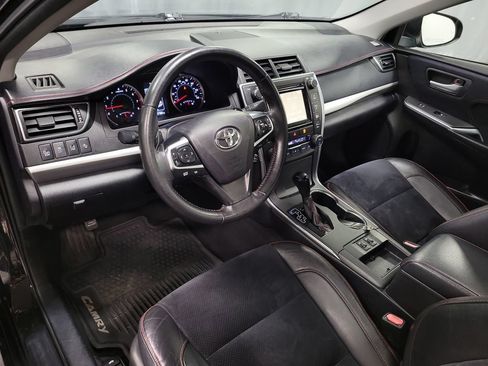 Used 2015 Toyota Camry XSE w/ Advanced Technology Package FWD image 17