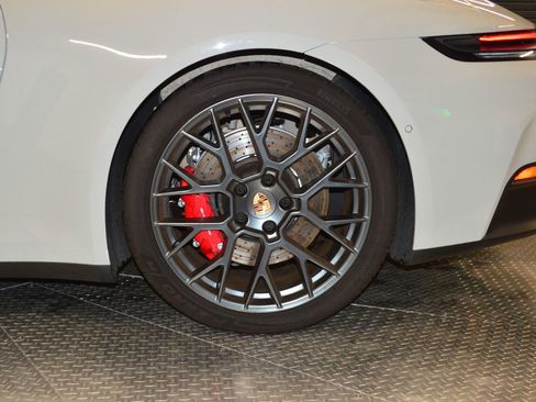 Certified 2025 Porsche 911 Targa 4 GTS AWD/4WD image 14