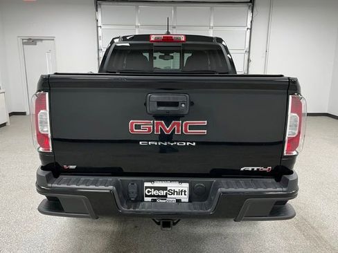 Used 2022 GMC Canyon AT4 AWD/4WD image 9