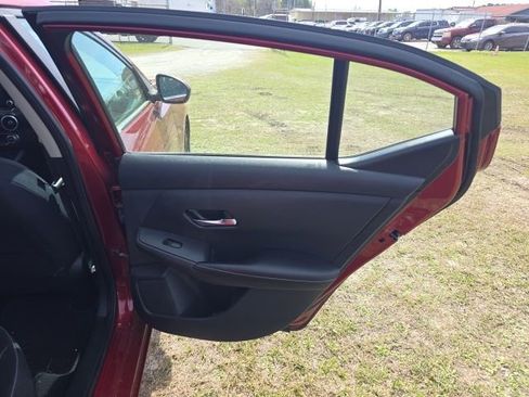 Used 2021 Nissan Sentra SV image 30