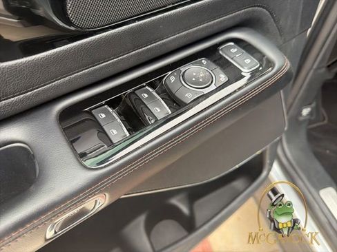 Used 2023 Lincoln Aviator Reserve w/ Equipment Group 201A AWD/4WD image 12