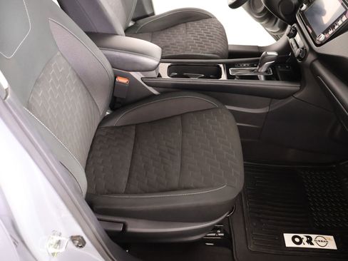 Used 2022 Nissan Kicks SV image 12