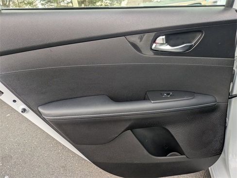 Used 2023 Kia Forte GT-Line image 28