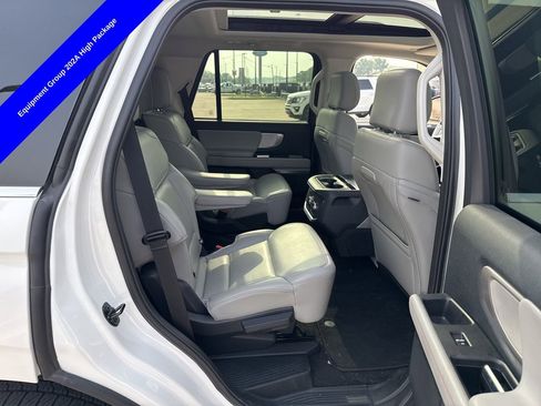 Used 2025 Ford Expedition Active RWD image 15