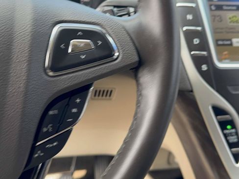 Used 2017 Lincoln MKX Select w/ Select Plus Package FWD image 14